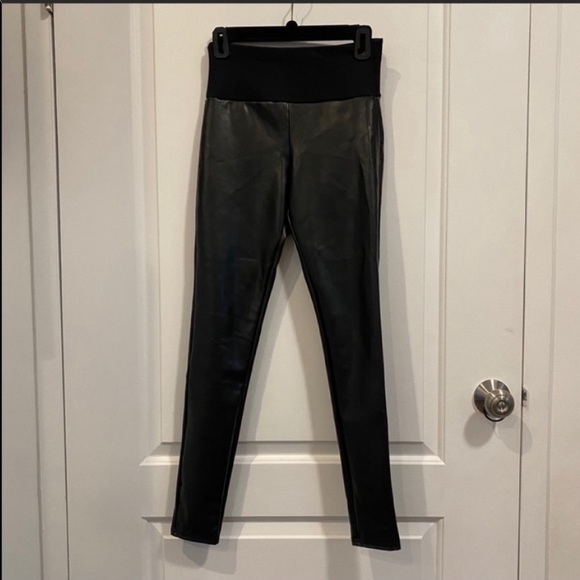 Spanx Faux Leather Leggings - Picture 3 of 4